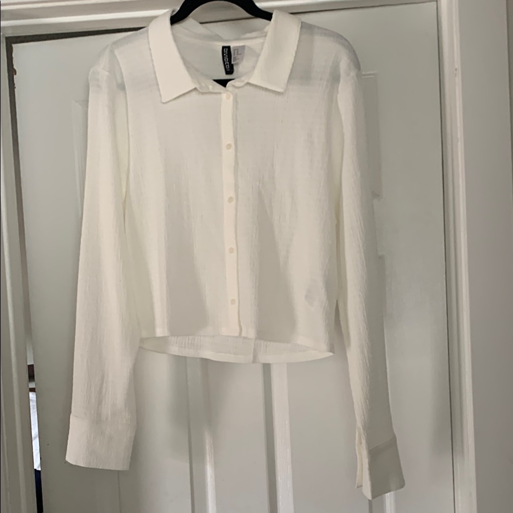 H&M White Long Sleeve Button Down Top